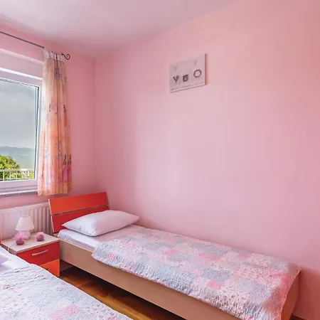 Lovely In Vinjani Donji With Kitchen Holiday home *
